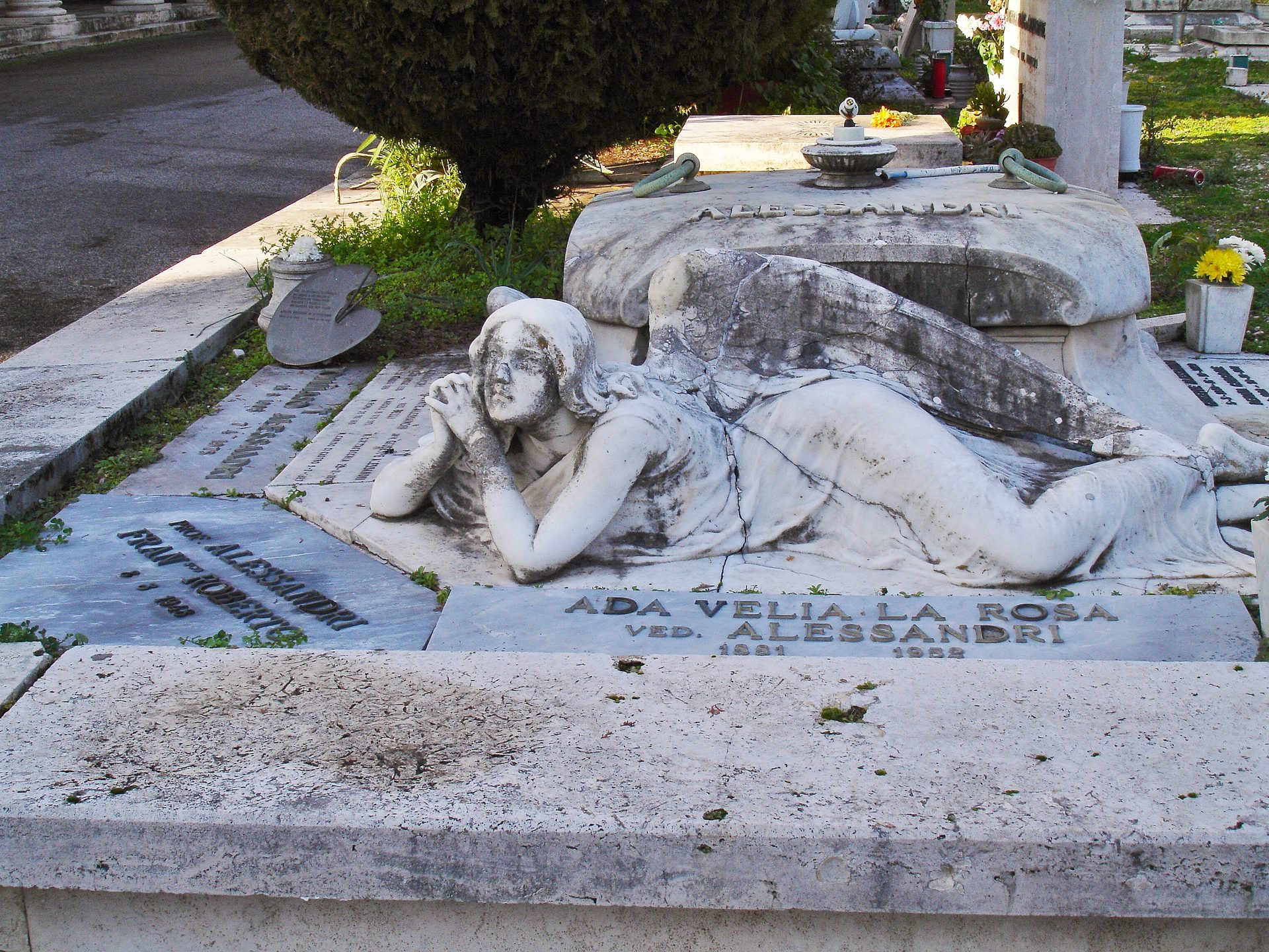 Alessandri%27s%20tomb-03.JPG